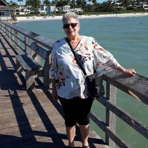 Meet your Posher, Sharon